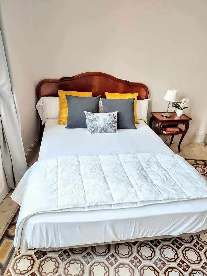 Apartamento Palacio De Santa Cruz España